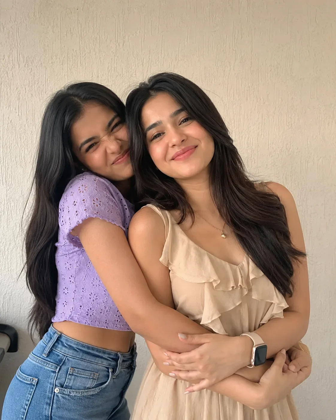 Candid , Ultra Realistic Portrait Of Best Friends AI Photo Prompt preview example result