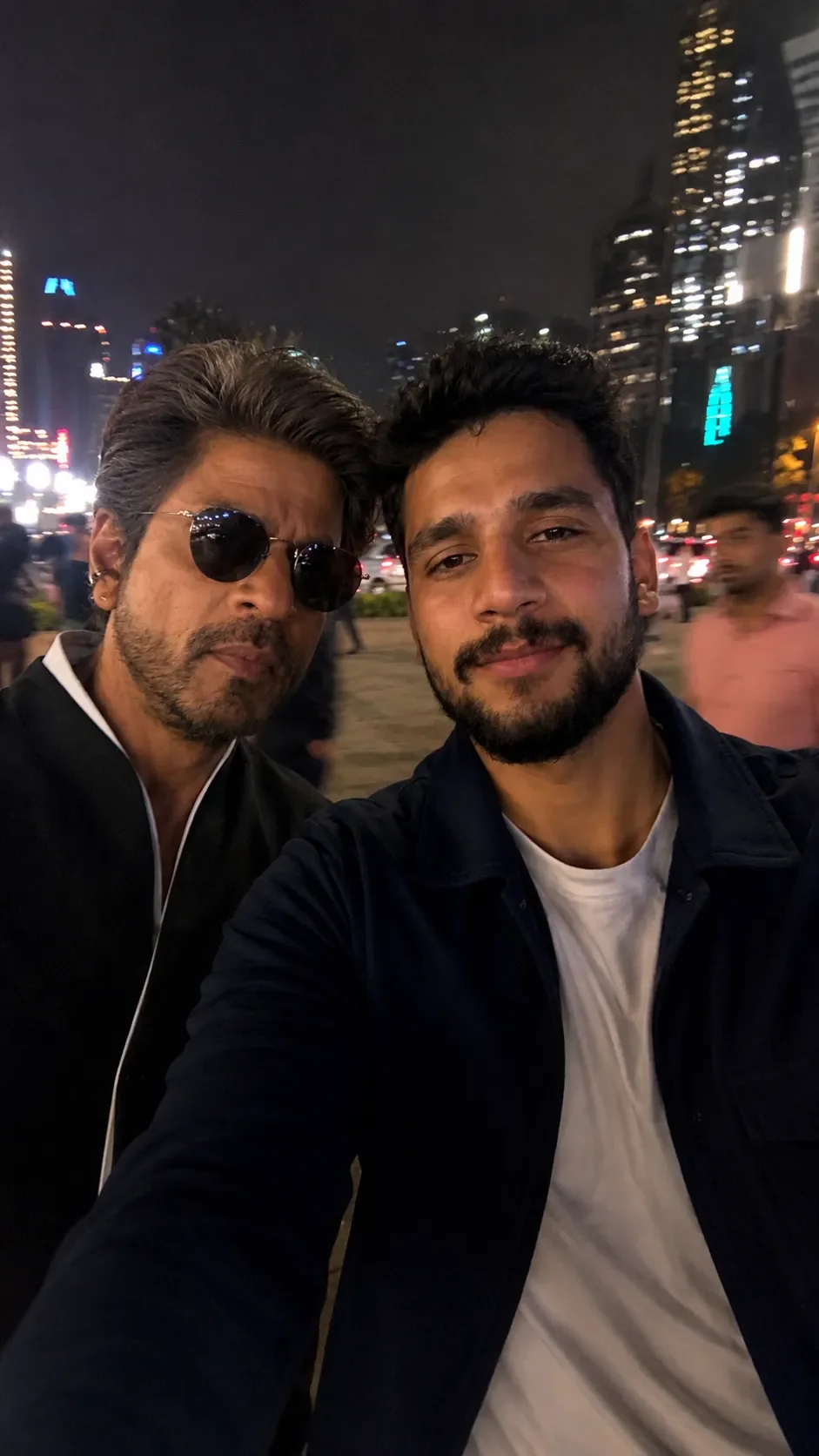 City Night Selfie With Any Celebrity AI Photo Prompt preview example result
