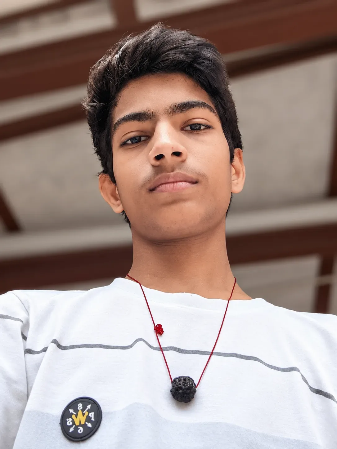 Convert Photo Into An Ultra-high-resolution, Professional DSLR Portrait AI Photo Prompt preview example result