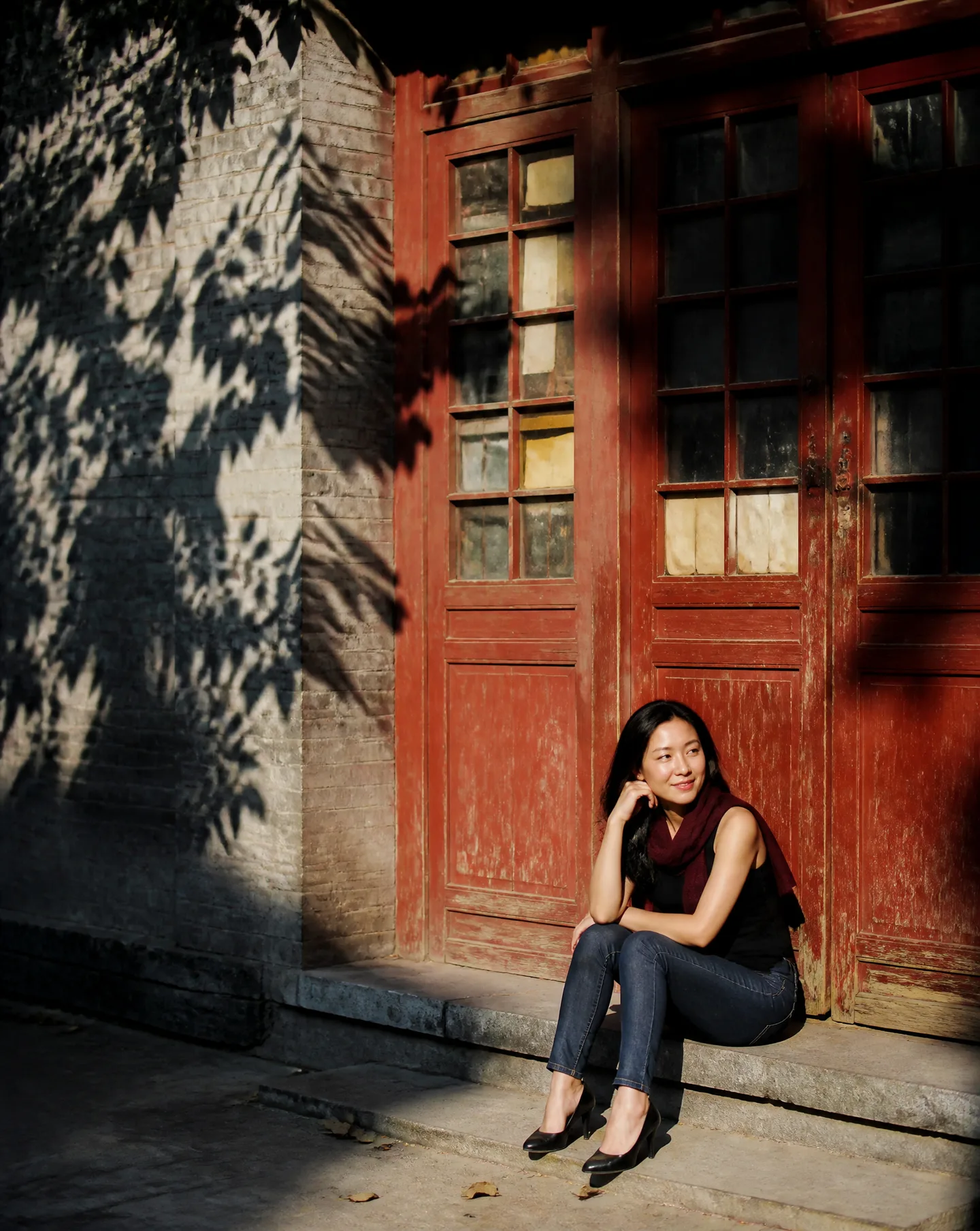 Create A Realistic Vertical 4:5 Candid AI Photo Prompt generated preview