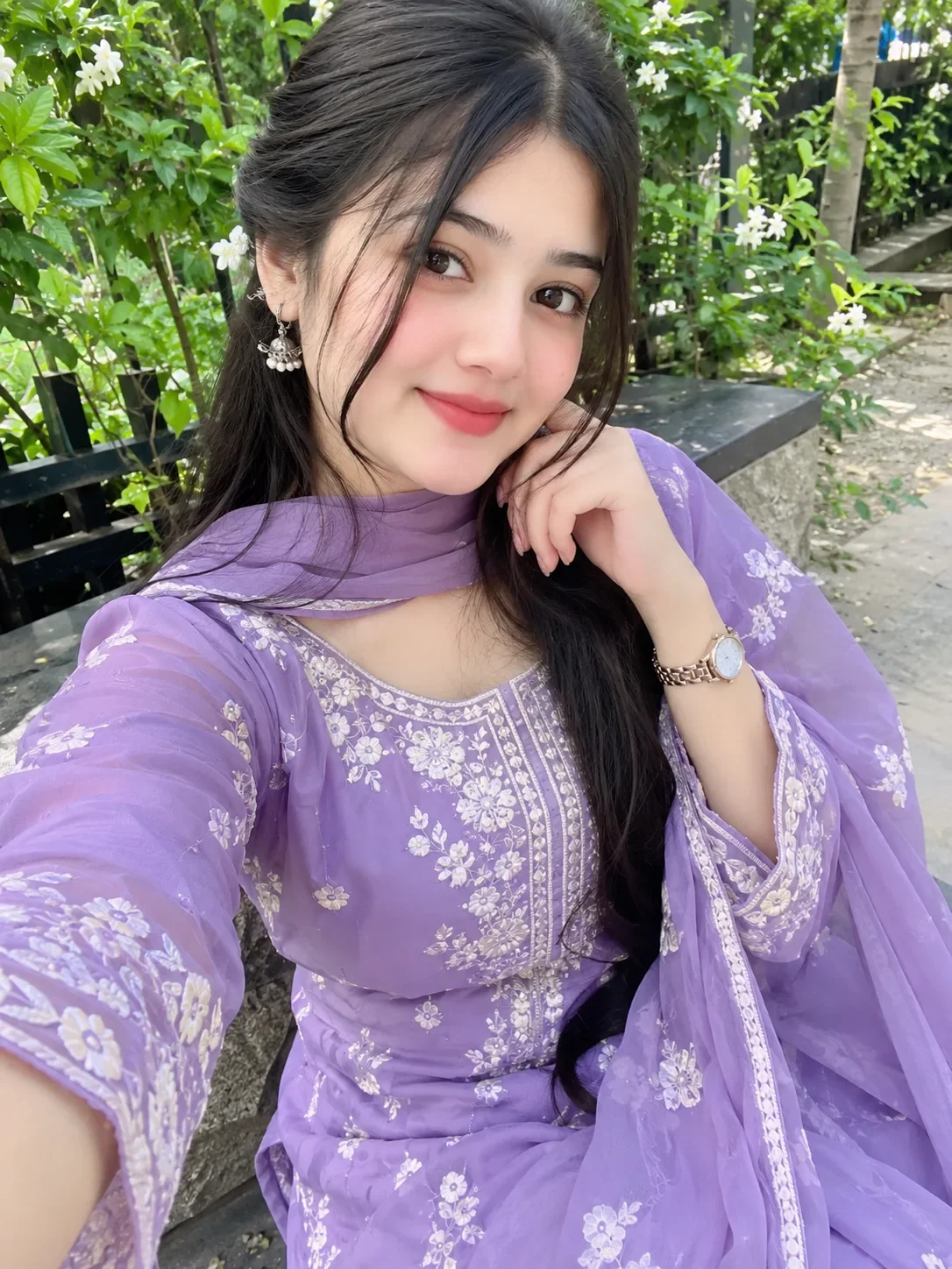 Elegant Lavender Fashion | New Style Look Prompt preview example result