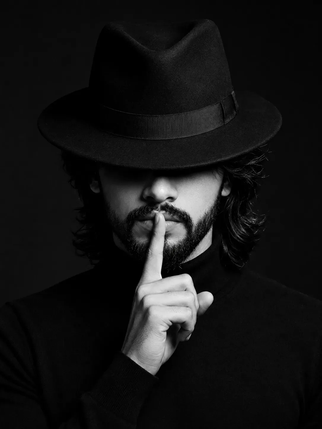 Mysterious Black & White Fedora Portrait (keep Original Face) AI Photo Prompt preview example result