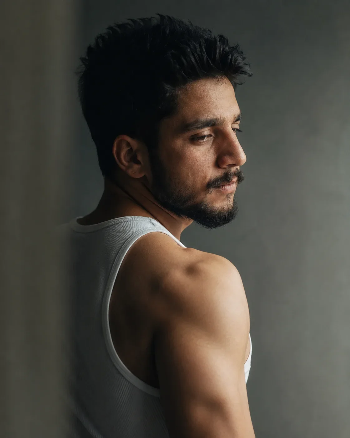 Over-the-Shoulder Cinematic Portrait AI Prompt | Luxury Editorial Fashion Photography preview example result