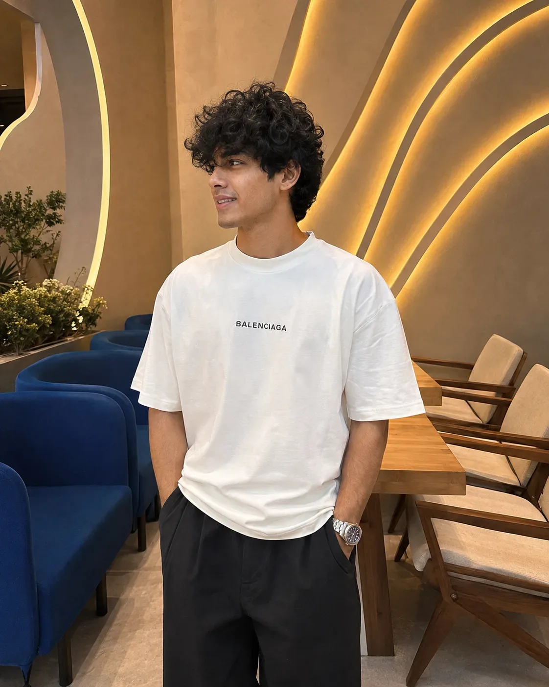 Premium Candid Fashion Portrait Warm LED Luxury Lounge AI Photo Prompt preview example result
