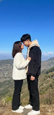 Intimate Couple Portrait Moment - copy paste viral AI prompt