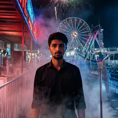 Carnival Night Portrait Scene - copy paste viral AI prompt