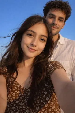 Summer Love Selfie Style - copy paste viral AI prompt