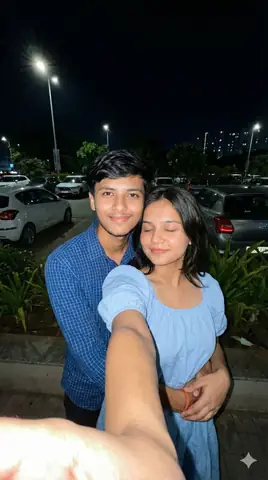 couple nighttime selfie - copy paste viral AI prompt