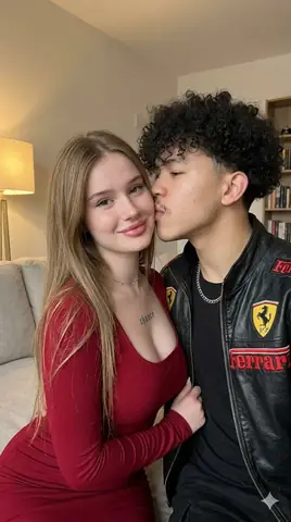Romantic Couple Candid Kiss Gemini Prompt - copy paste viral AI prompt