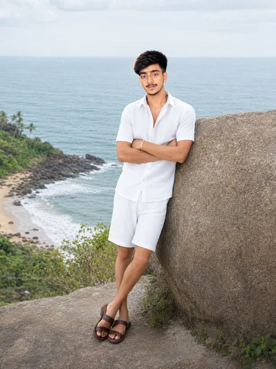 Luxury Beachside Summer Look Premium White Linen Style - copy paste on Gemini AI