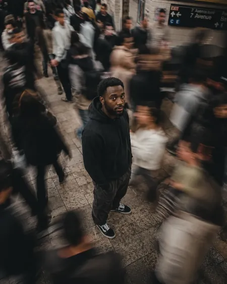 Motion Blur Image Generator - copy paste viral AI photo prompt preview for Google Gemini and Bing Image Creator