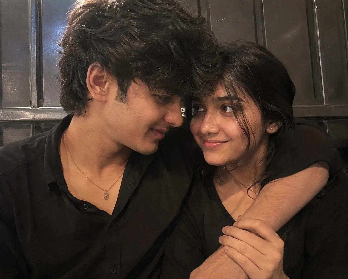 Ultra Realistic Candid Couple Photography AI Photo Prompt preview example result