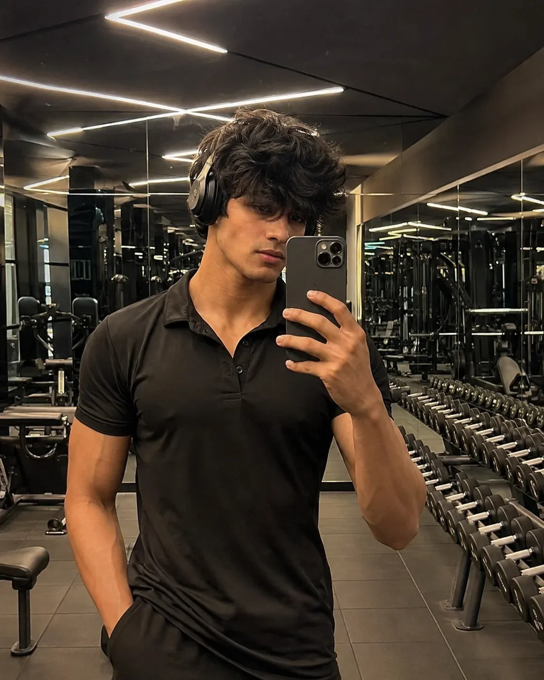 Ultra-realistic Luxury Gym Mirror Editorial Portrait AI Photo Prompt preview example result