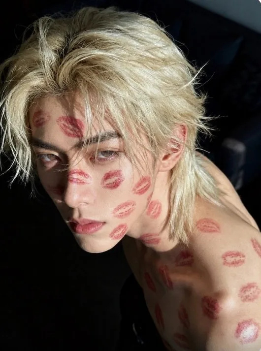 Kissed Evidence Romantic Editorial Portrait - copy paste viral AI prompt preview