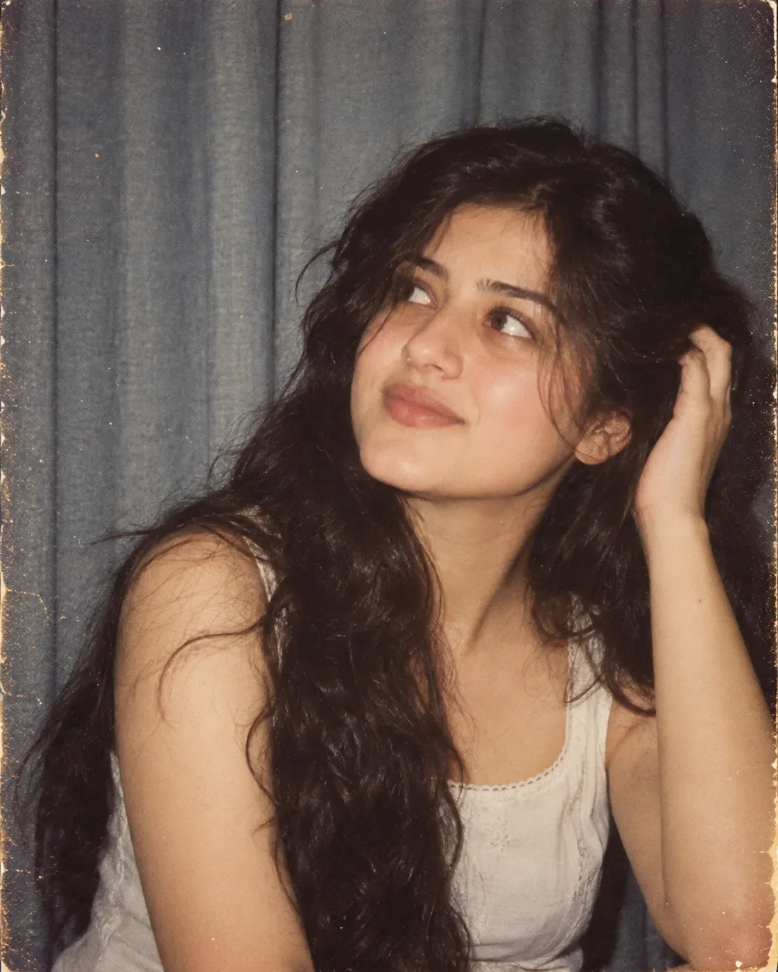 Vintage 90s Film Portrait Exact Look AI Photo Prompt preview example result